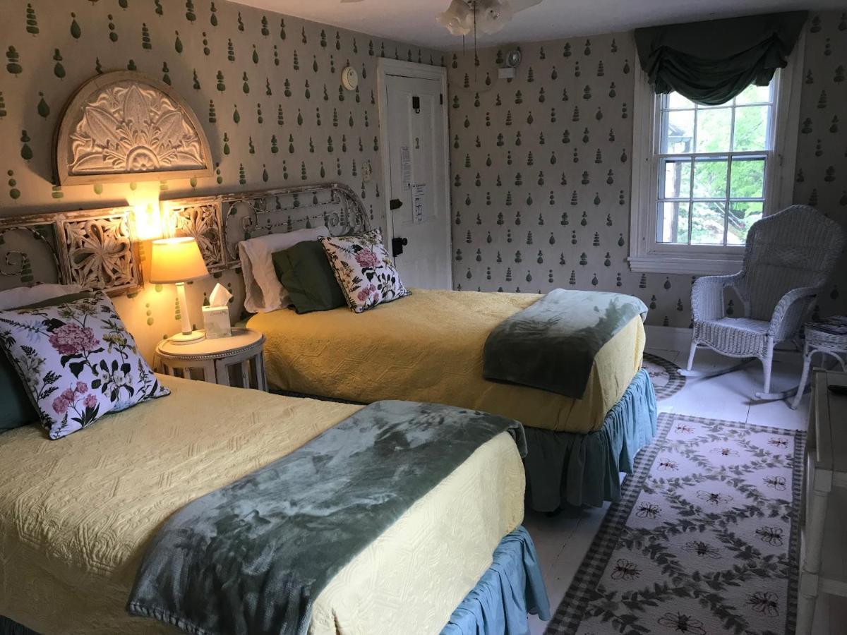 Wild Wisteria Bed and Breakfast Chadds Ford Eksteriør billede