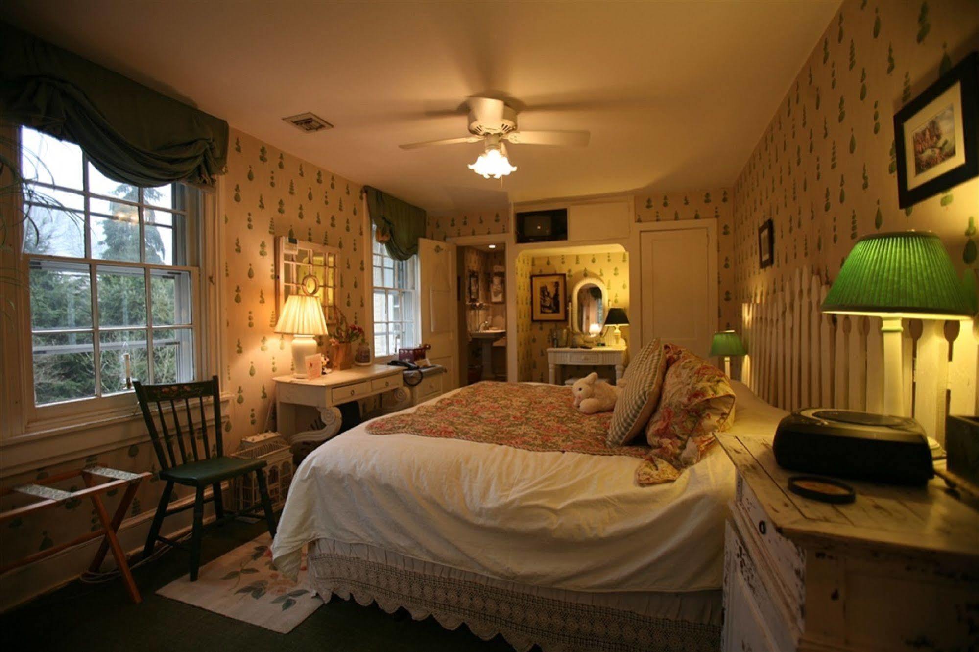 Wild Wisteria Bed and Breakfast Chadds Ford Eksteriør billede