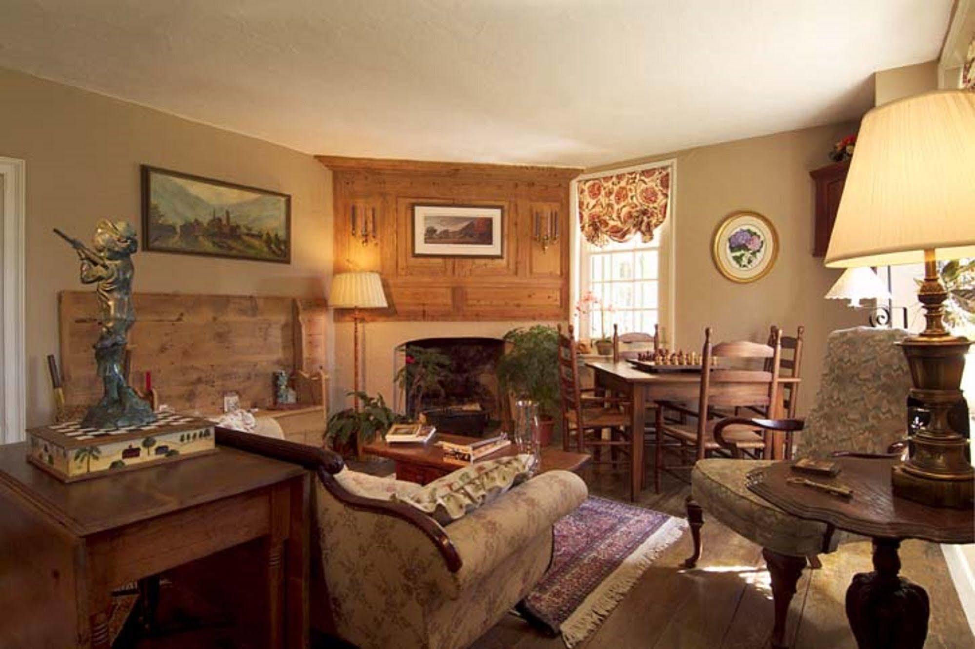 Wild Wisteria Bed and Breakfast Chadds Ford Eksteriør billede